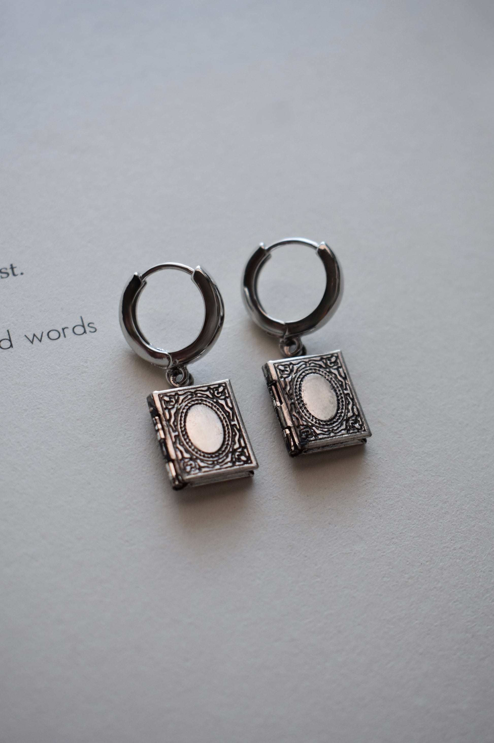 Storybook Locket Huggies - Silver