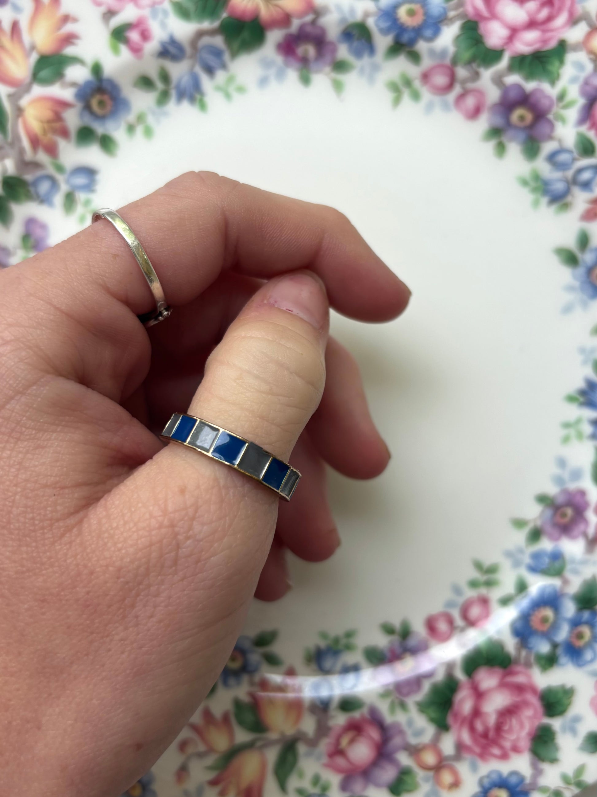 Checkered Ring
