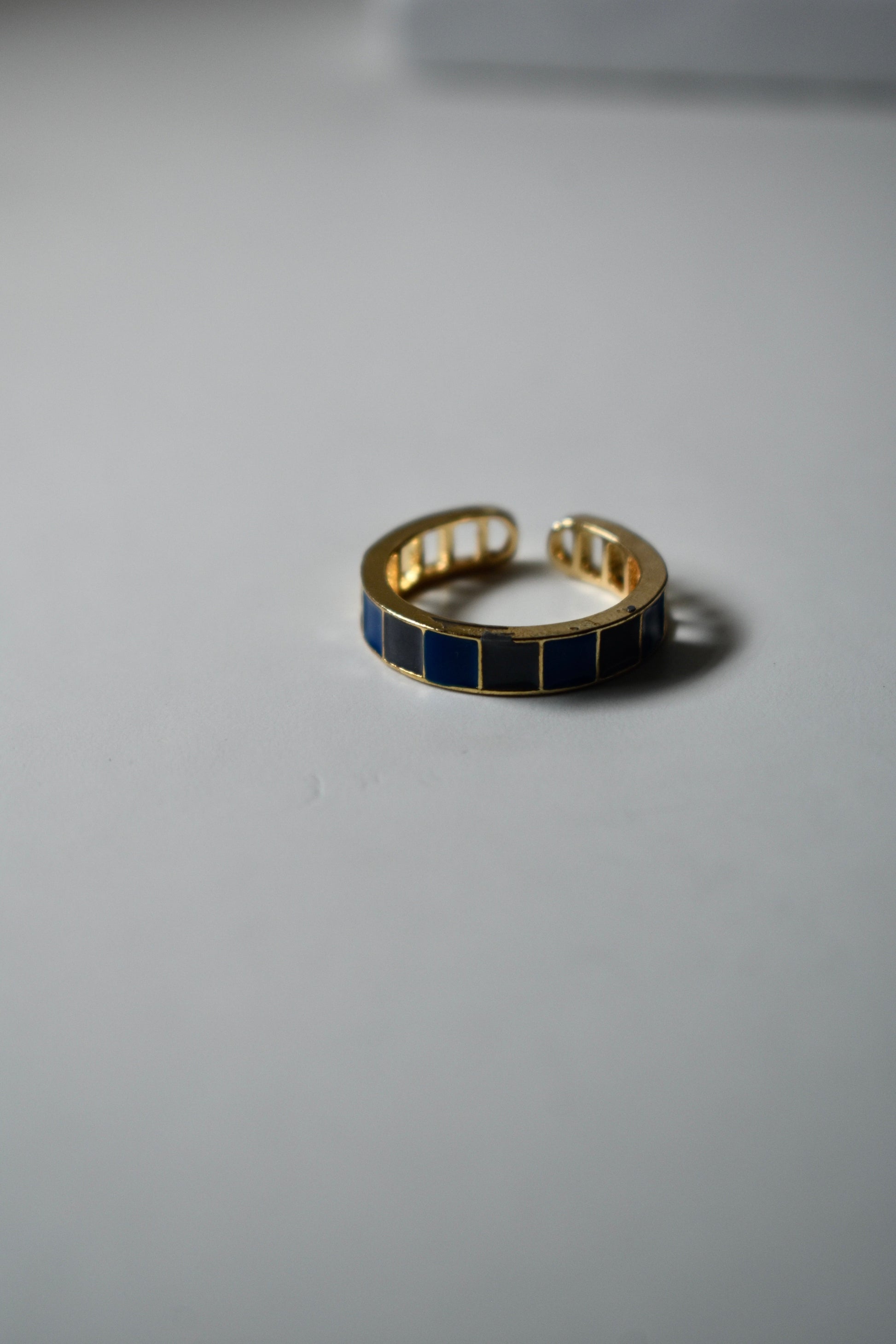 Checkered Ring