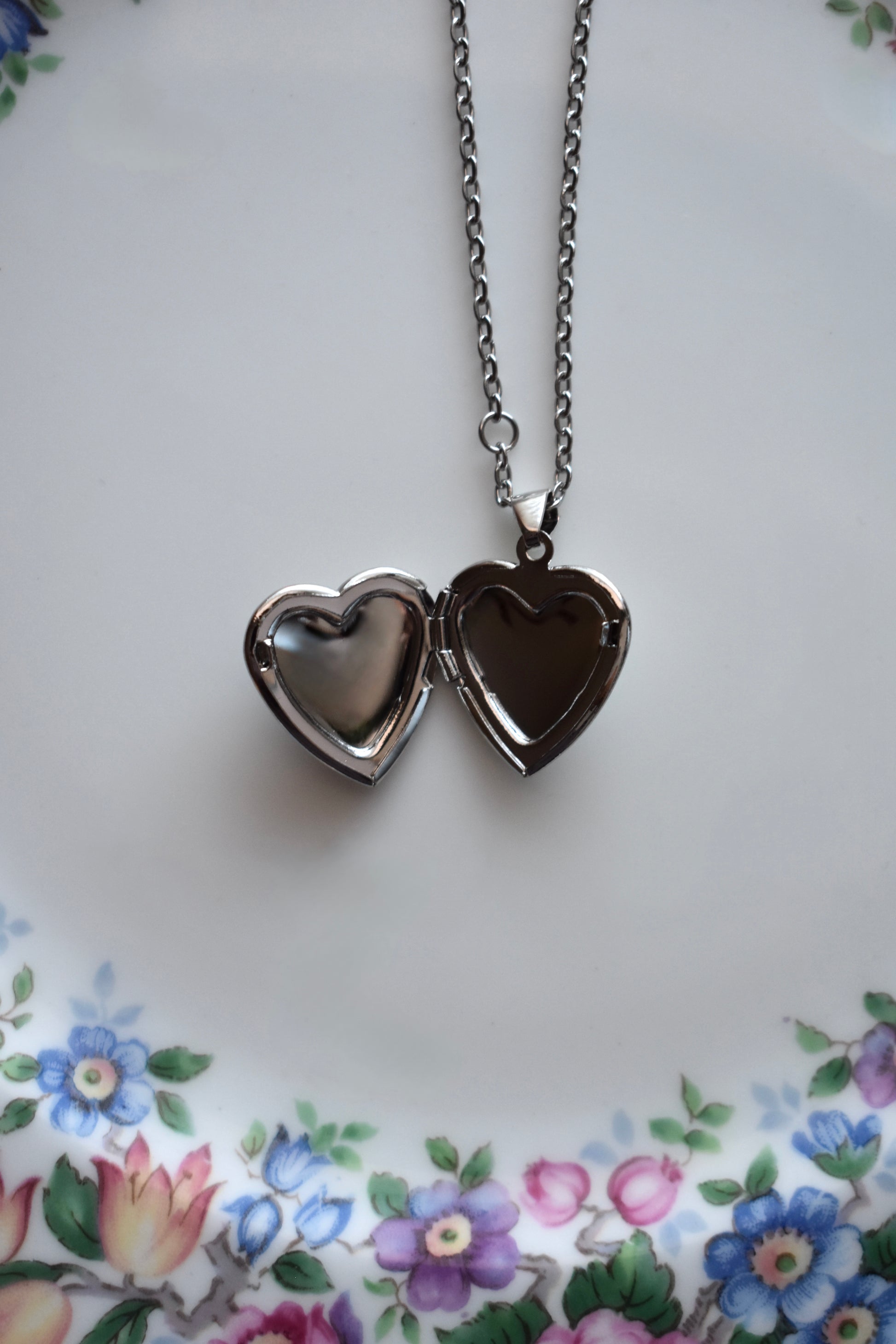 Cordelia Heart Locket - Silver