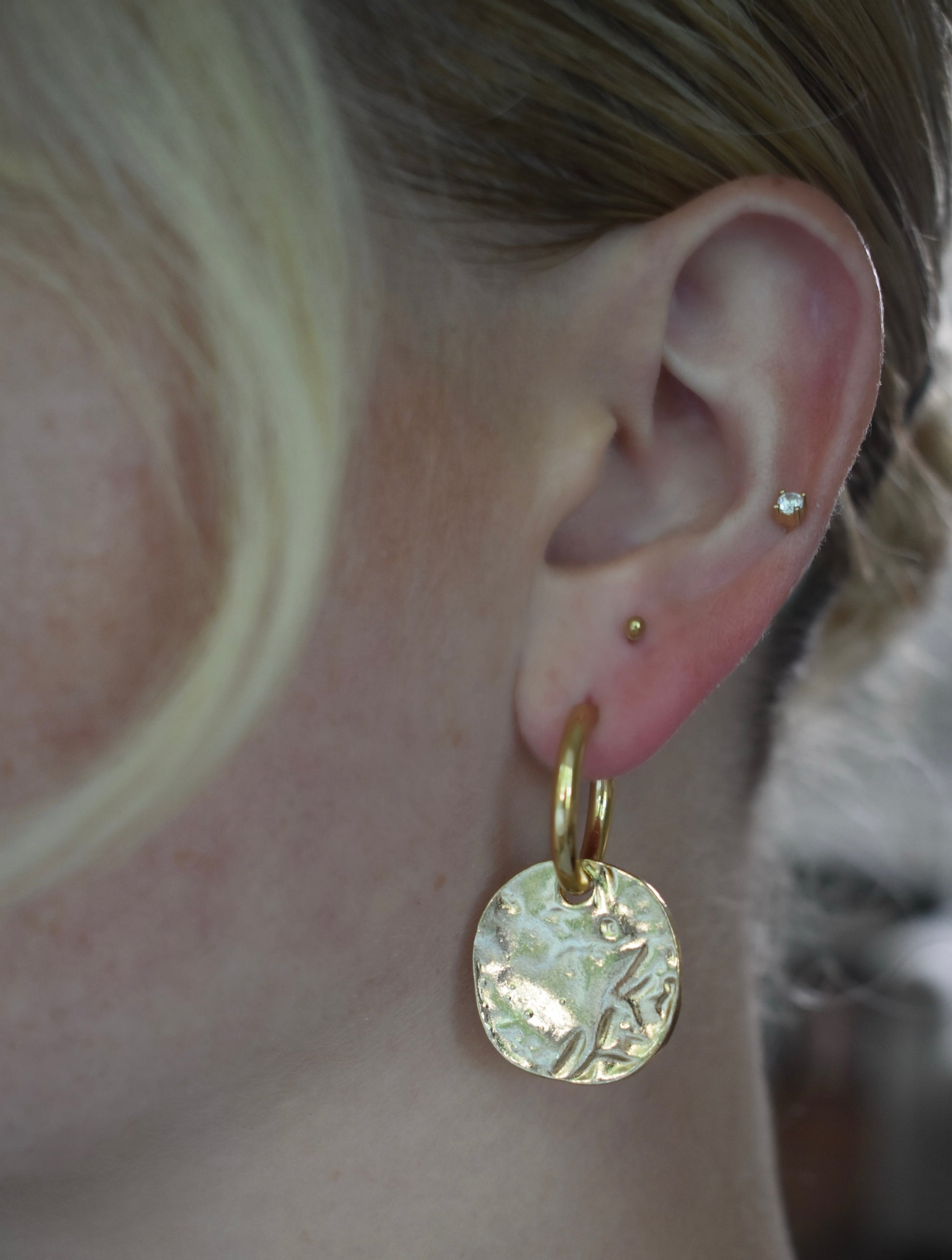 Willow & Tate's Hoop Earrings