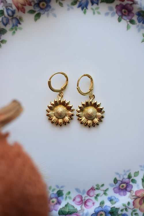 18k gold plated Sunflowers - Huggies