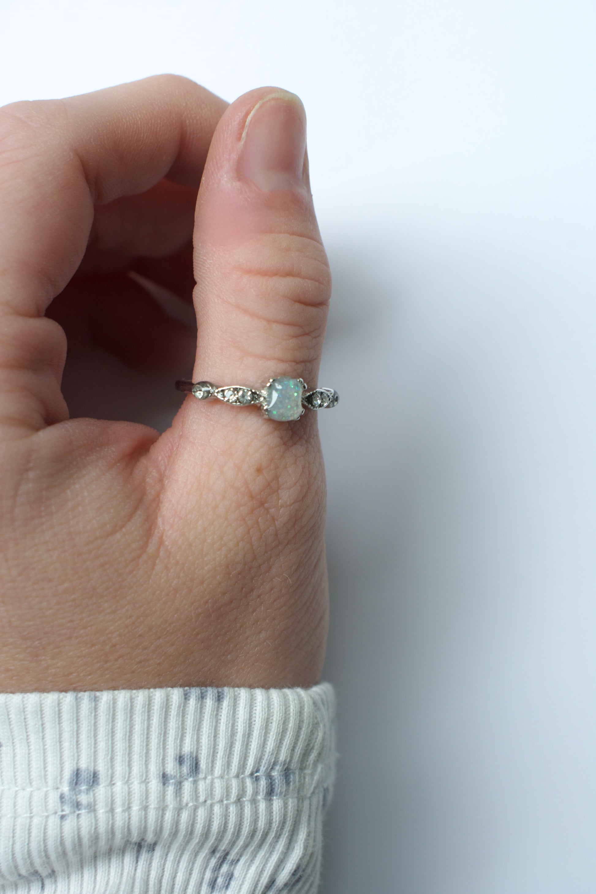 Shimmering Stone Ring