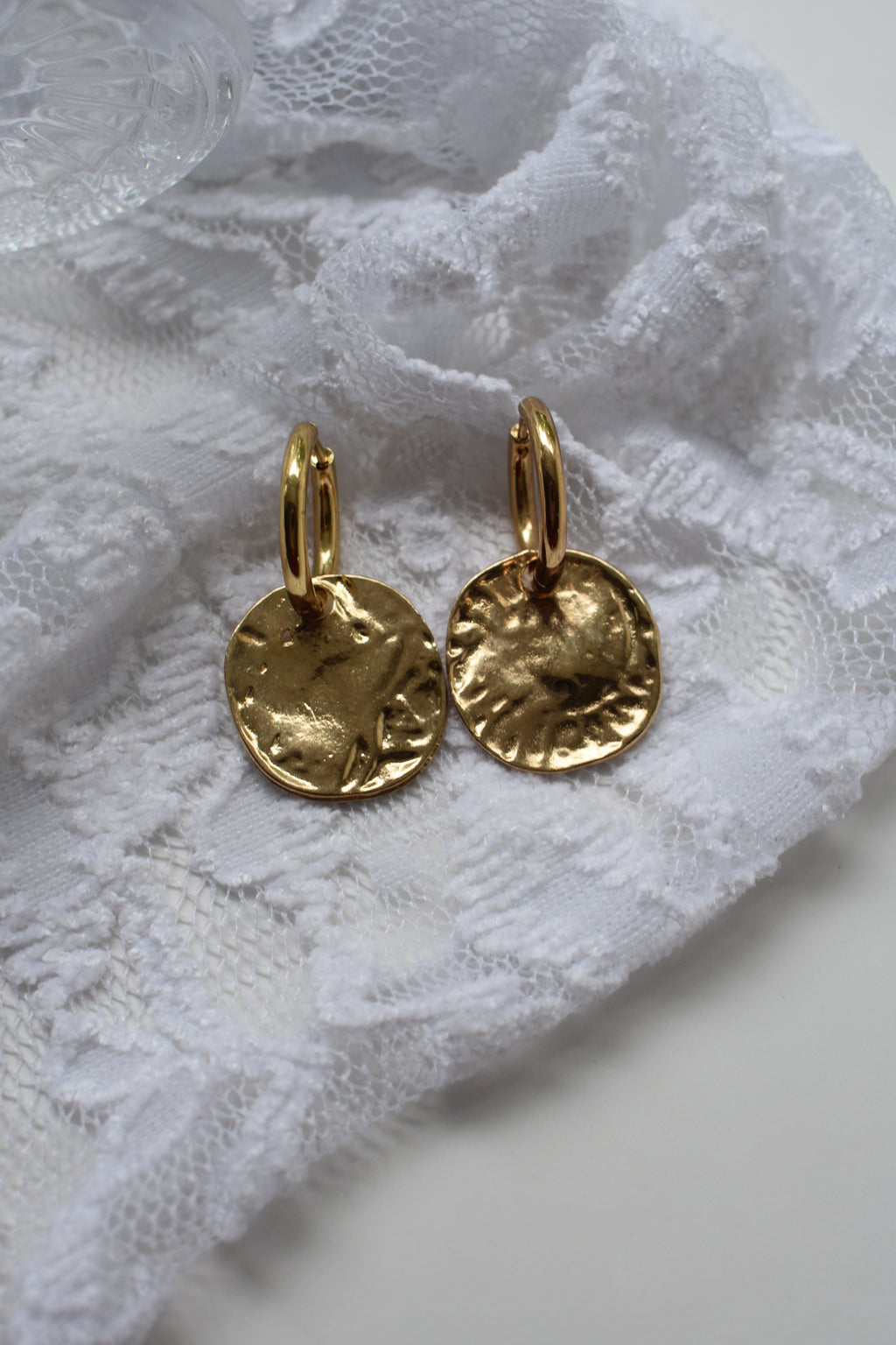Willow & Tate's Hoop Earrings