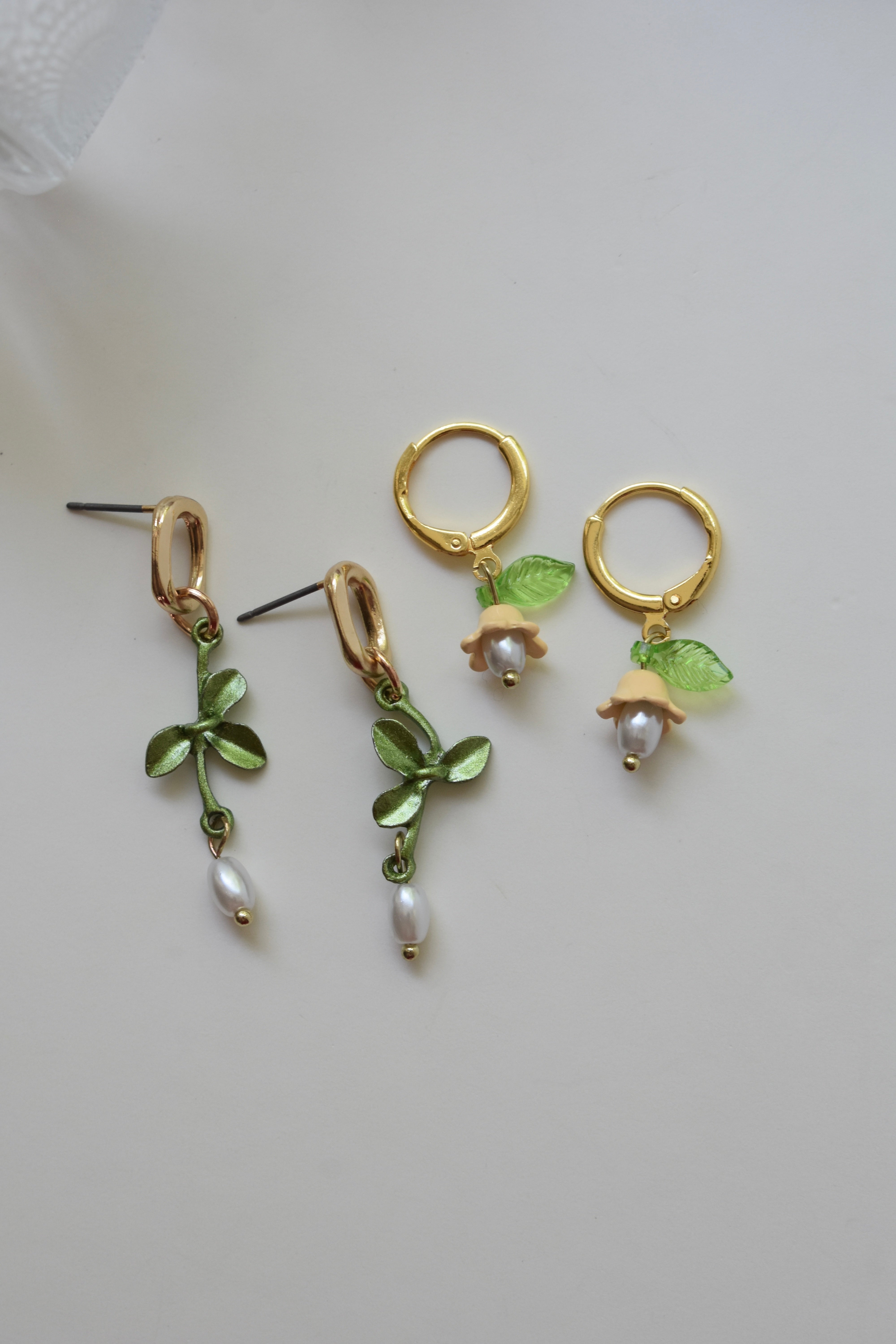 Tiny Tulips - Mismatch Earrings