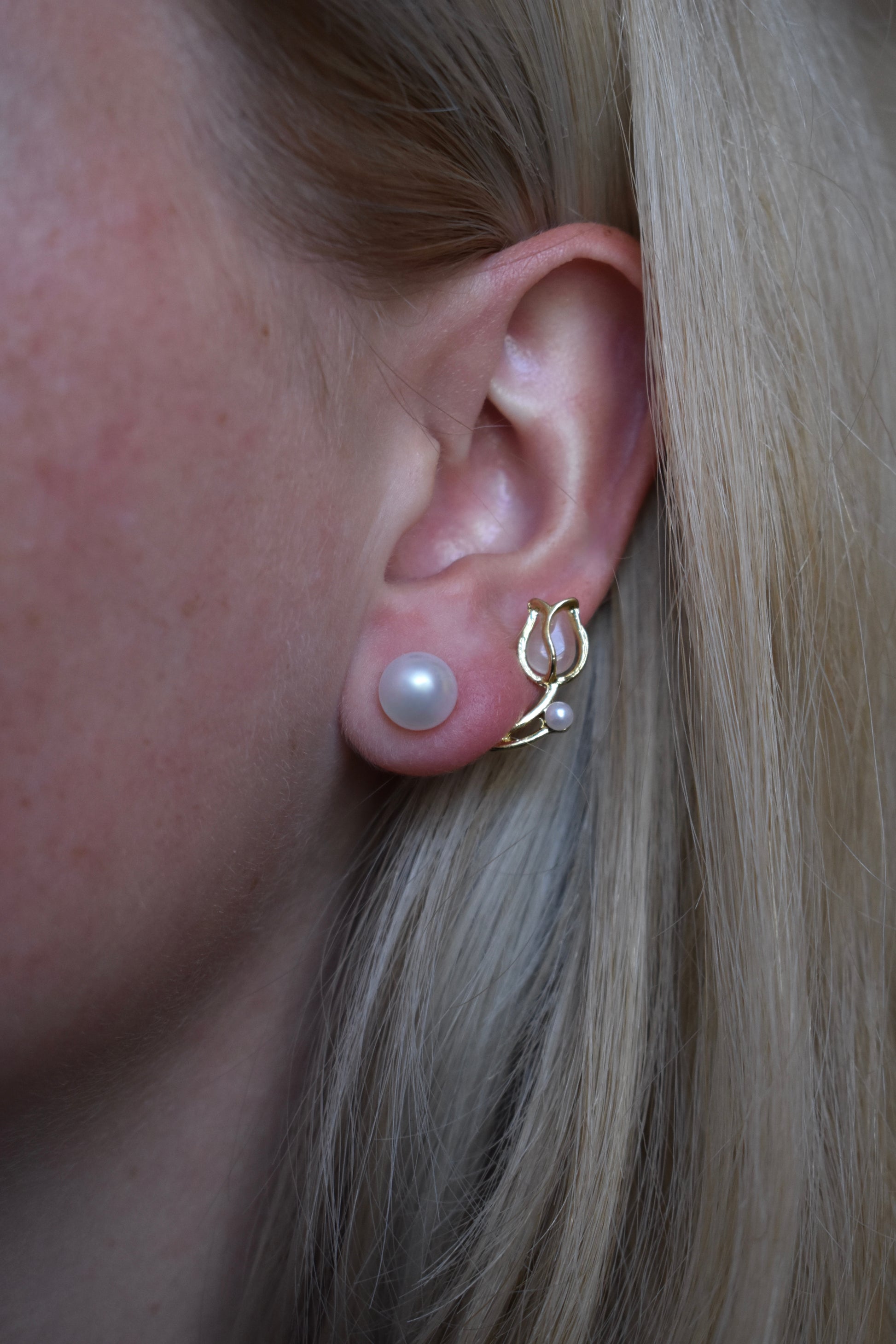 Botanical Pearled Tulips - Studs