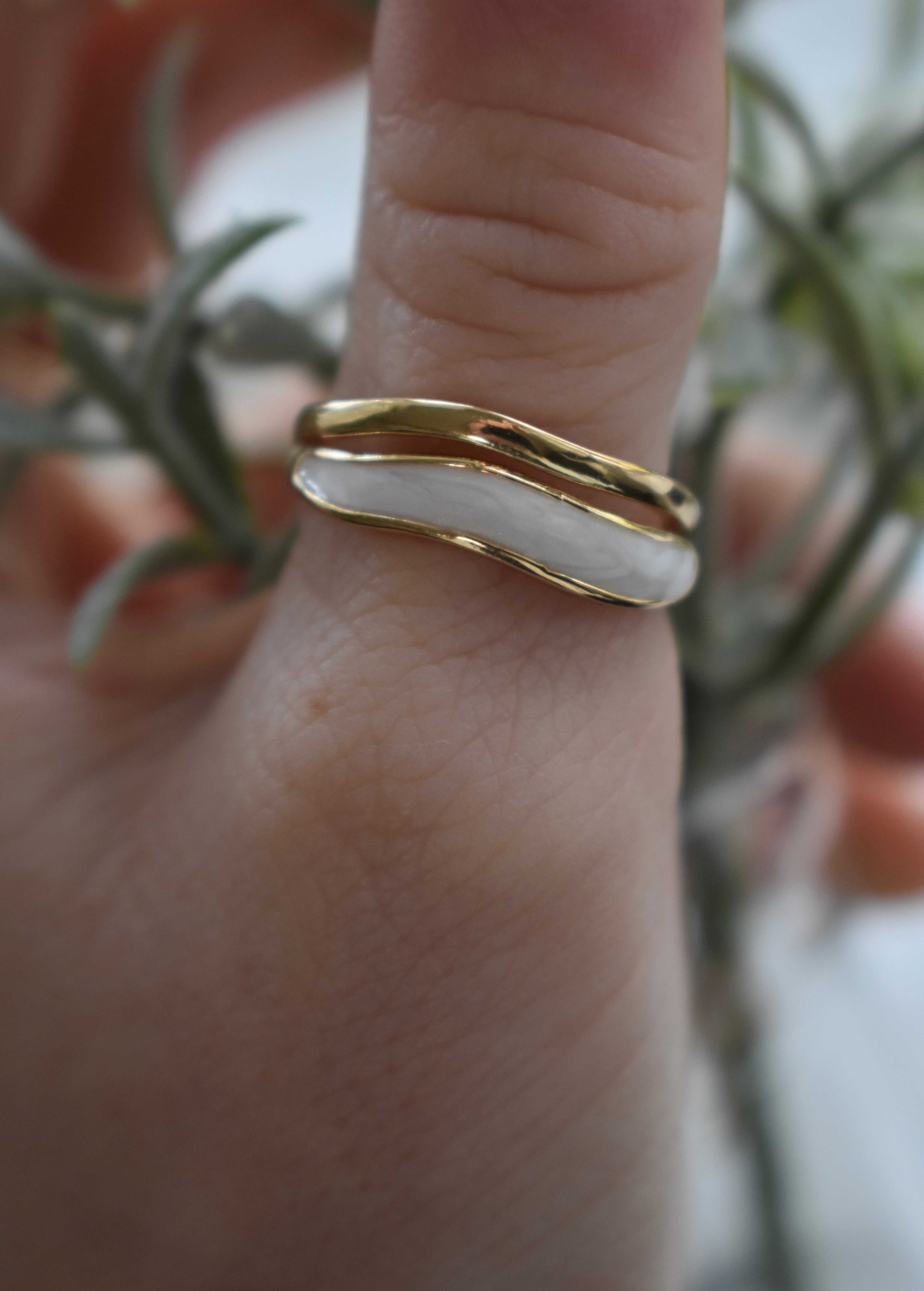 Alluring Double Layered Ring