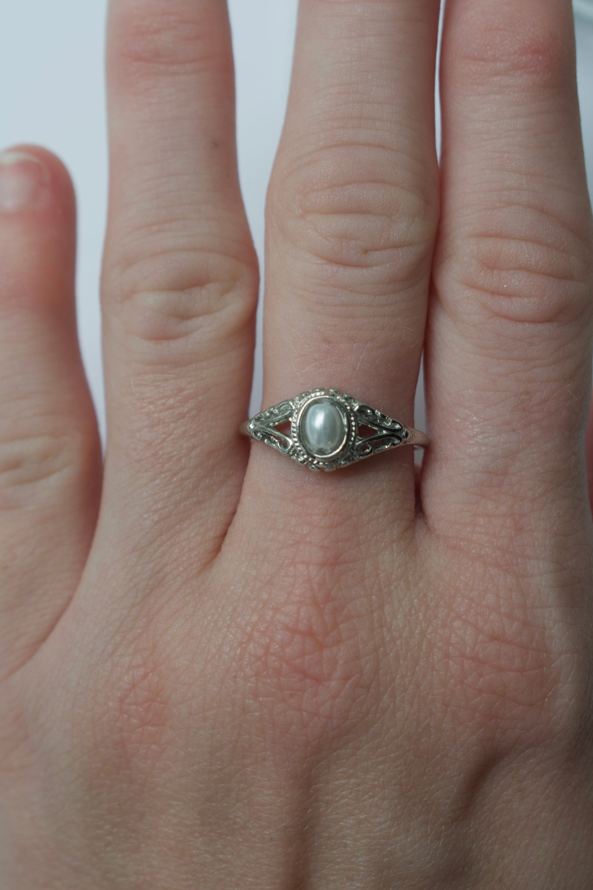 The Knight and Pearl Ring