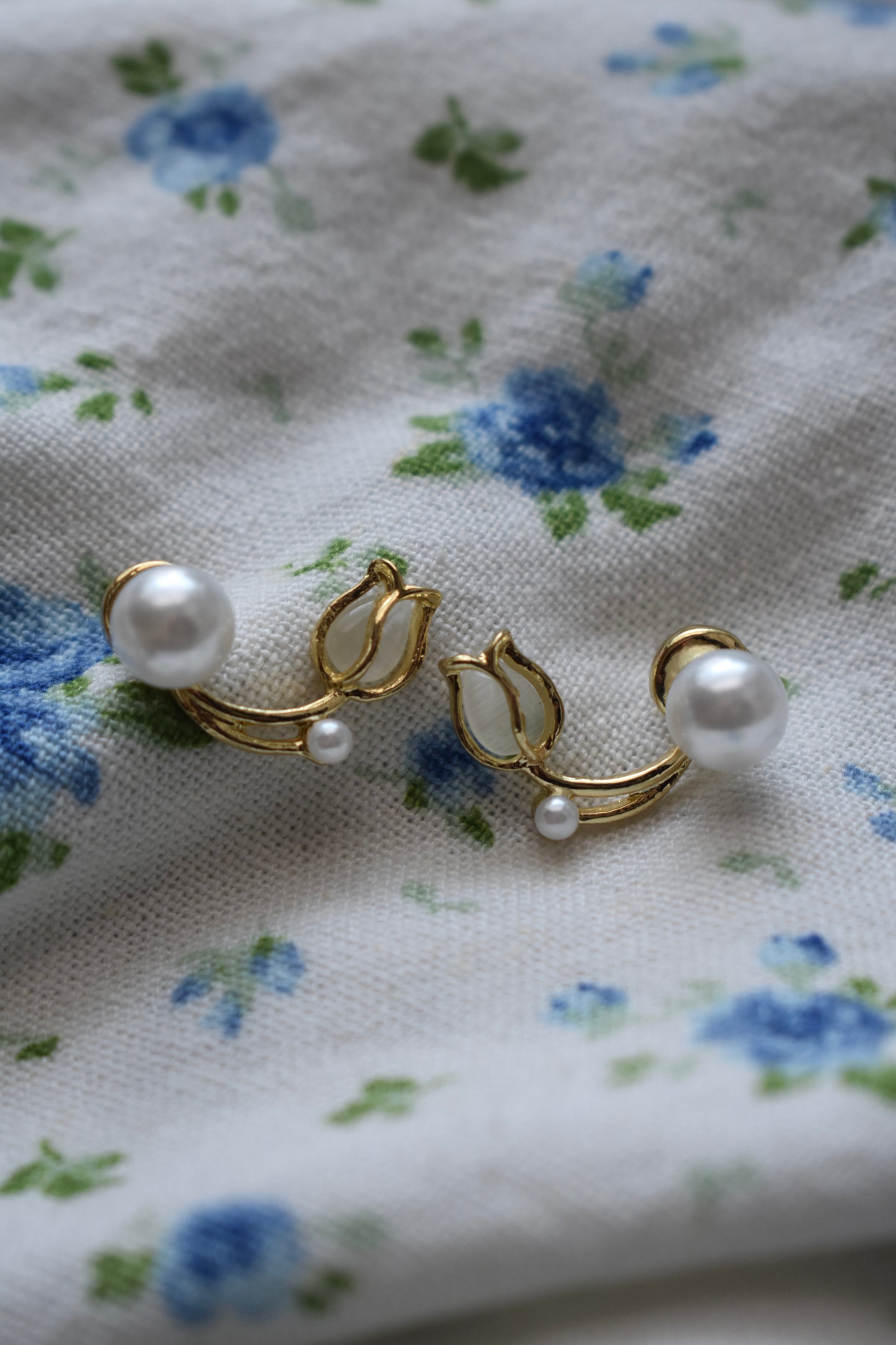 Botanical Pearled Tulips - Studs