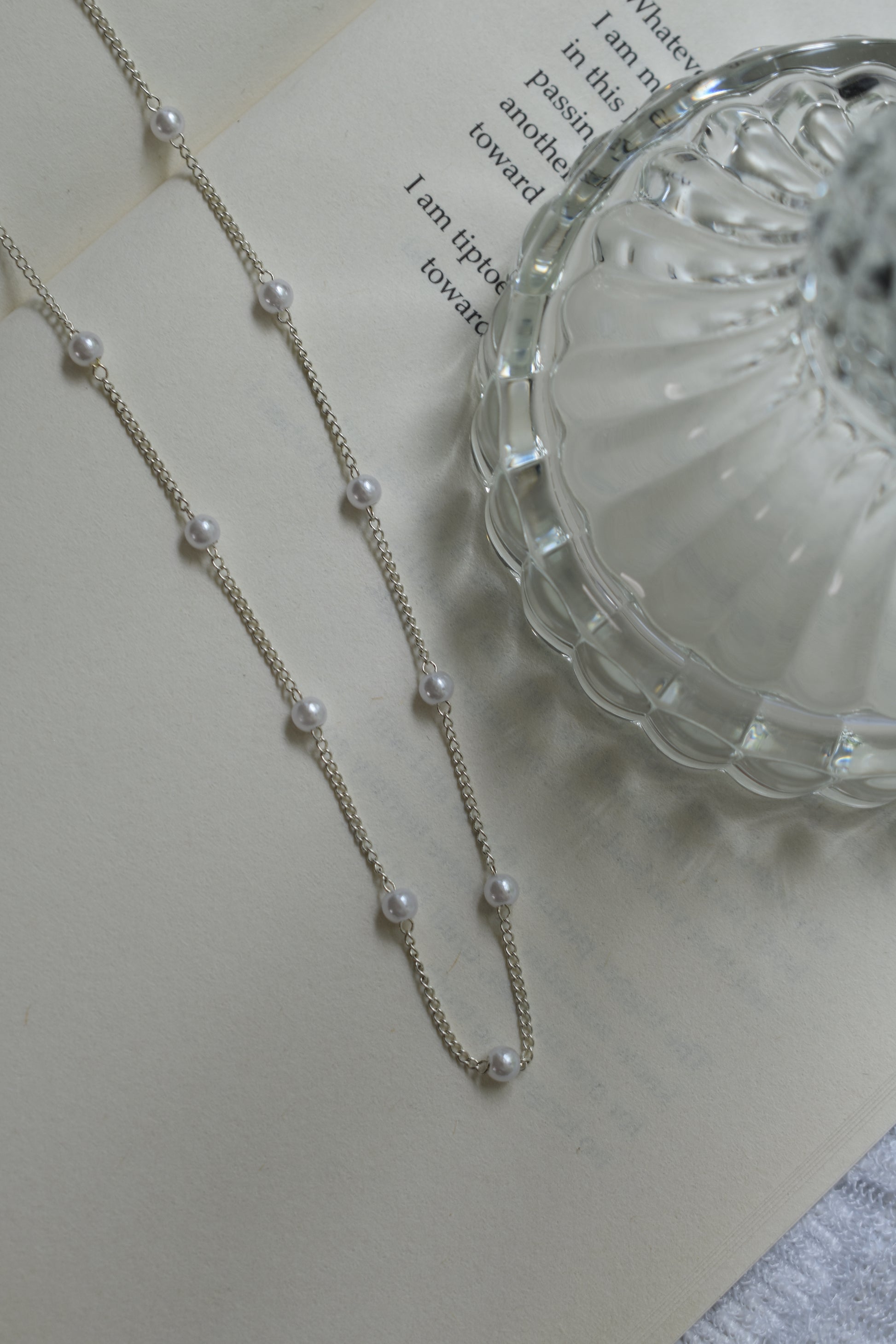Pearl Chained Necklace - Silver