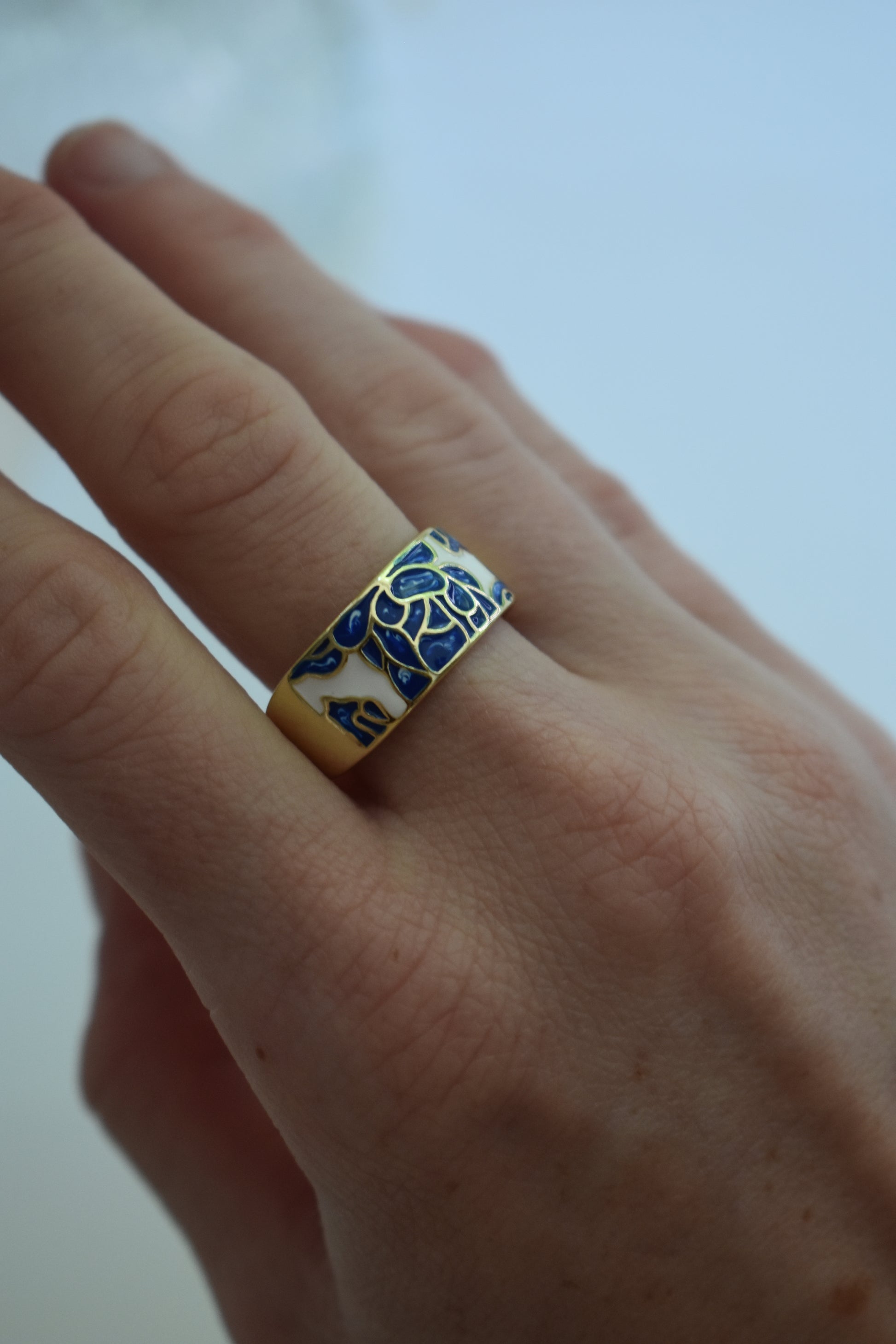 Rose Blue Ring